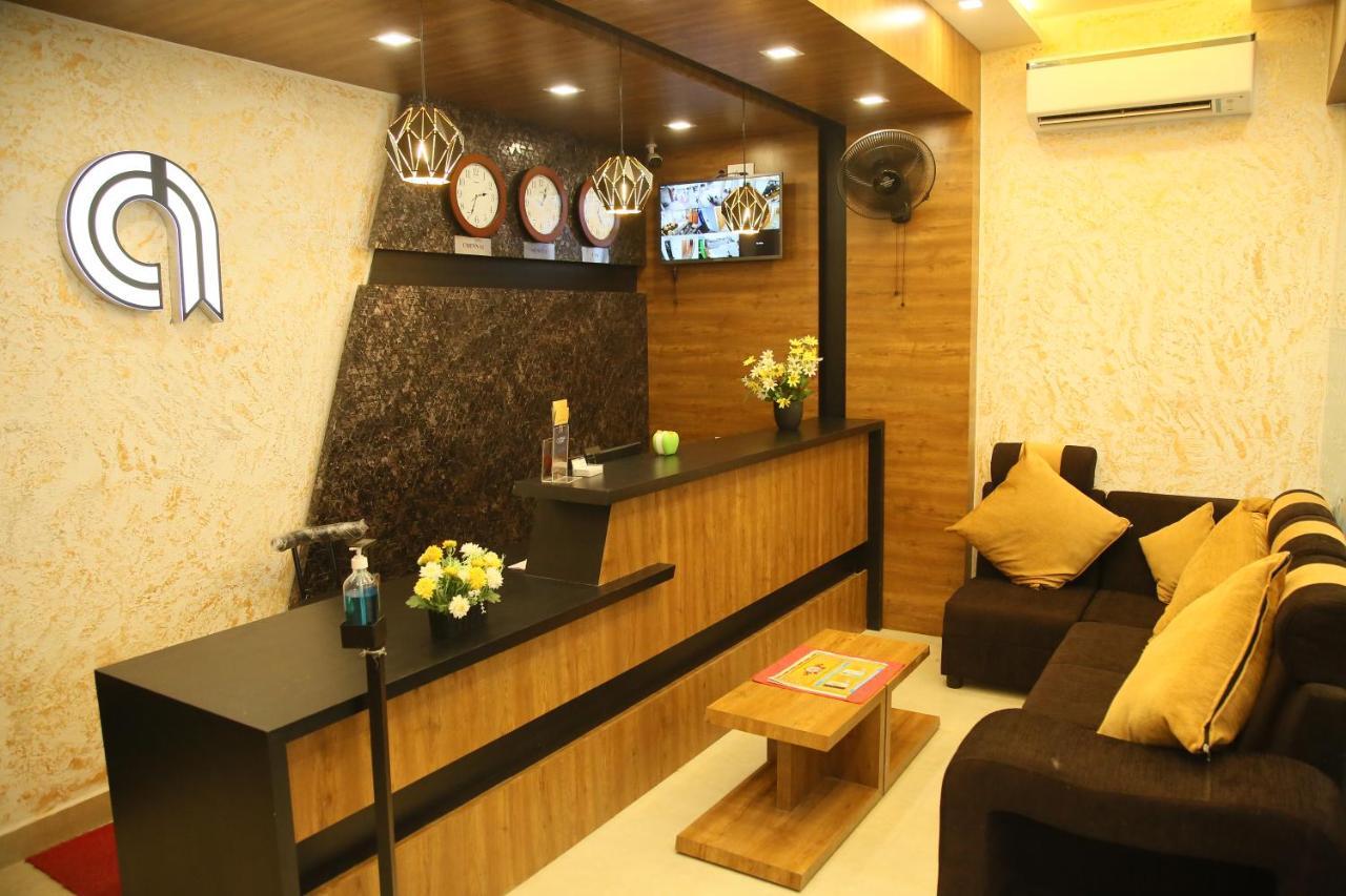 Apollo Court Hotell Chennai Exteriör bild